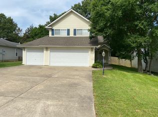190 Pickett Ridge Ct, Kirbyville, MO 65679