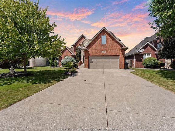 3rd image of 689 George Kennedy Way
