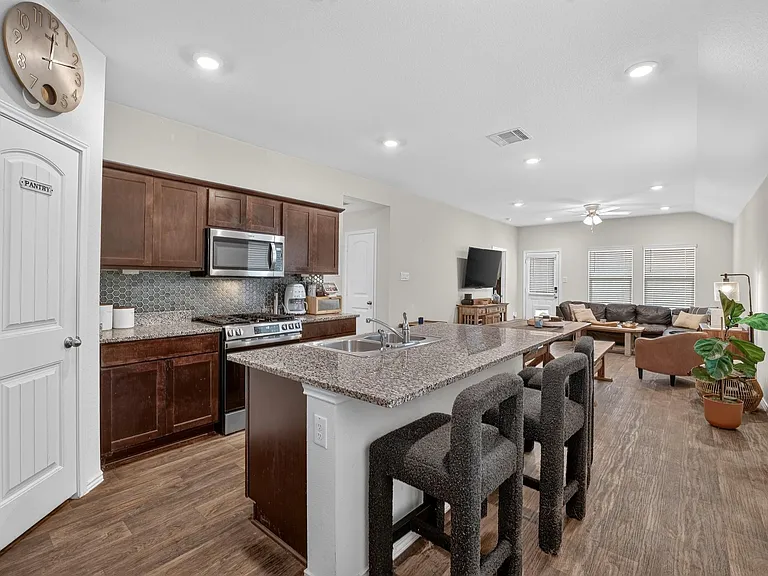 196 Harvest Creek Dr — Photo 12