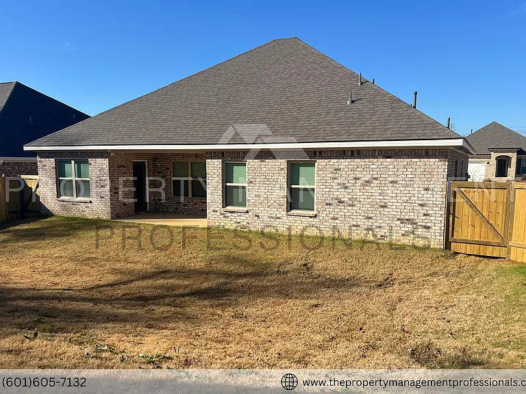 215 Serenity Lake Dr — Photo 29
