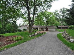 6847 Shagbark Ct, Madison, WI 53719