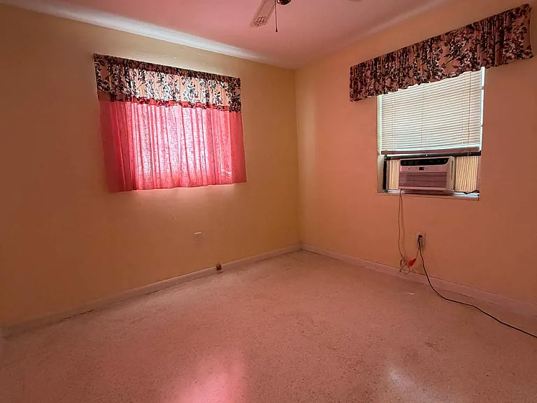 4404 Bayano St #1 — Photo 13