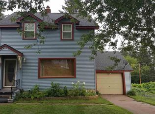 2230 Hillcrest Dr, Duluth, MN 55811