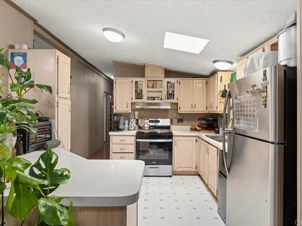 1380 Oak Hill Dr Space 30, Escondido, CA 92027