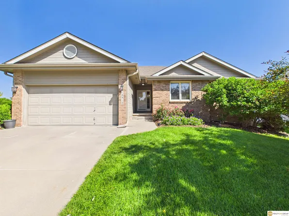 16910 Seward St, Omaha, NE 68118