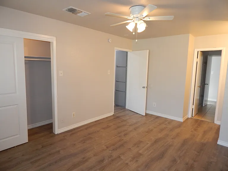 Townhome - master bed