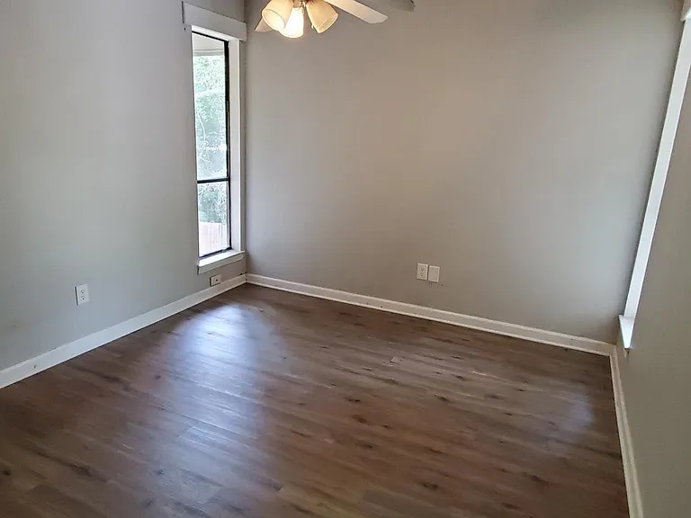 1404 Gause Blvd #6 — Photo 7