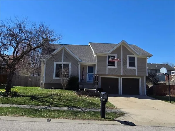 1800 Patricia Dr, Kearney, MO 64060