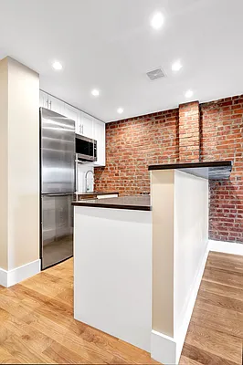 Rented by Cooper & Cooper Real Estate | media 14