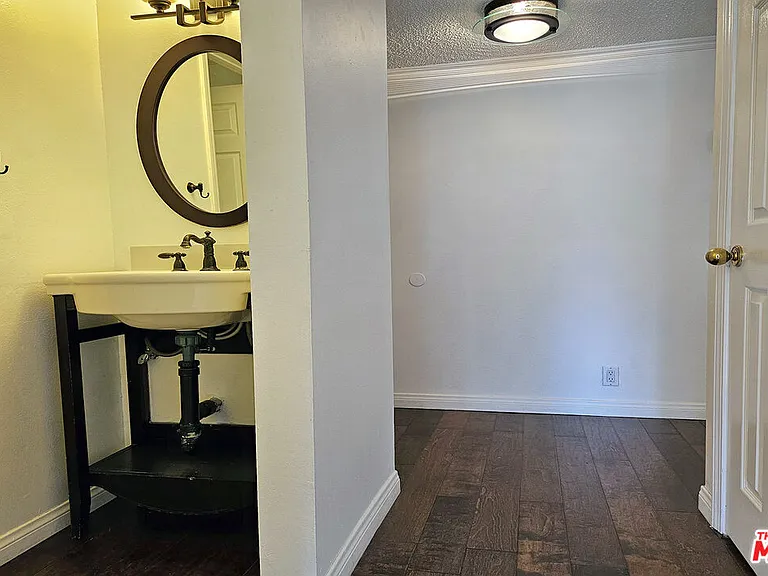 618 N Howard St #241 — Photo 11