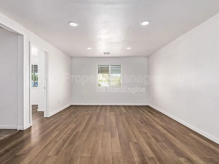 1117 N 13th St #1 — Photo 13