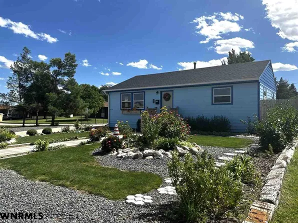 1304 E 3rd St, Kimball, NE 69145