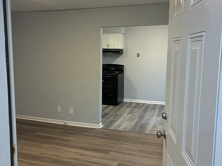 3100 Springfield Dr #2 — Photo 7