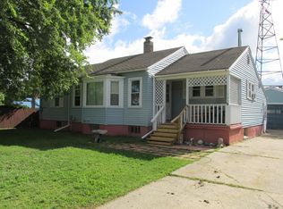 905 High St, Manistee, MI 49660