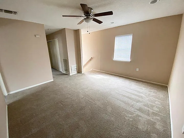 8023 Comanche Pass — Photo 13