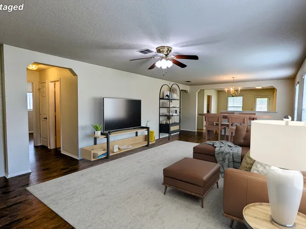 216 PASSERINA SPUR, Selma, TX 78154