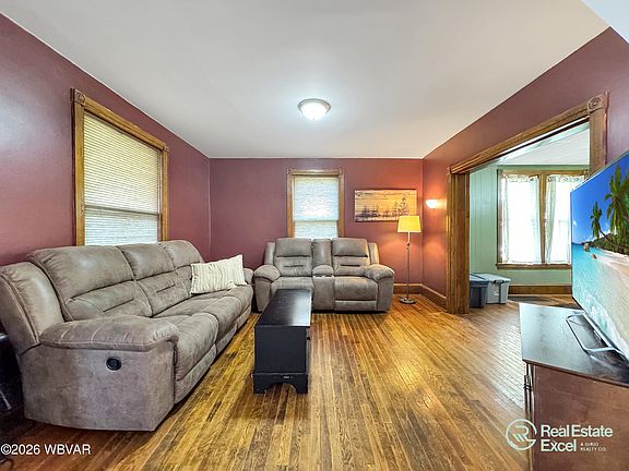 5th image of 129 W Central Ave