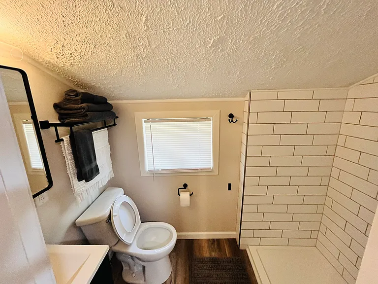 2050 Wright St #11 — Photo 10
