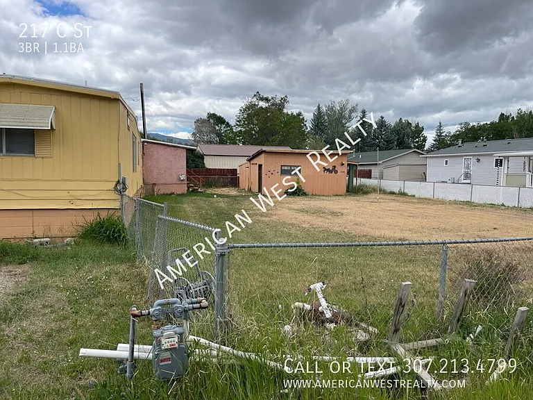 217 C St — Photo 11