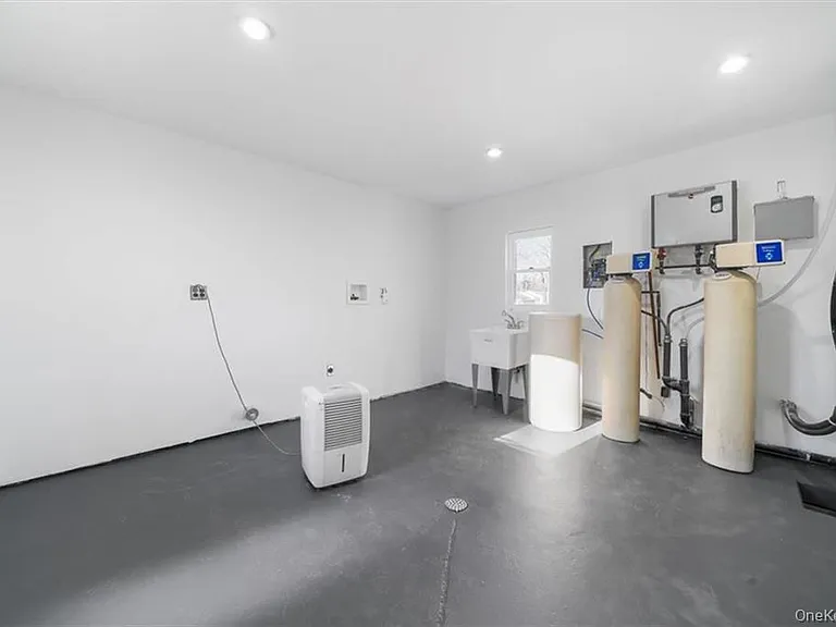 127 Highland Ave #O — Photo 1