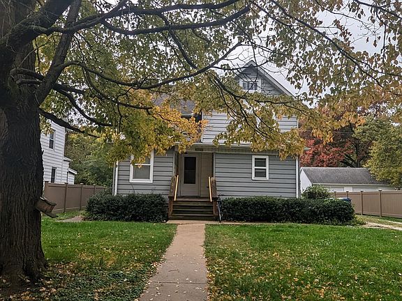 2nd image of 1013 W Church St