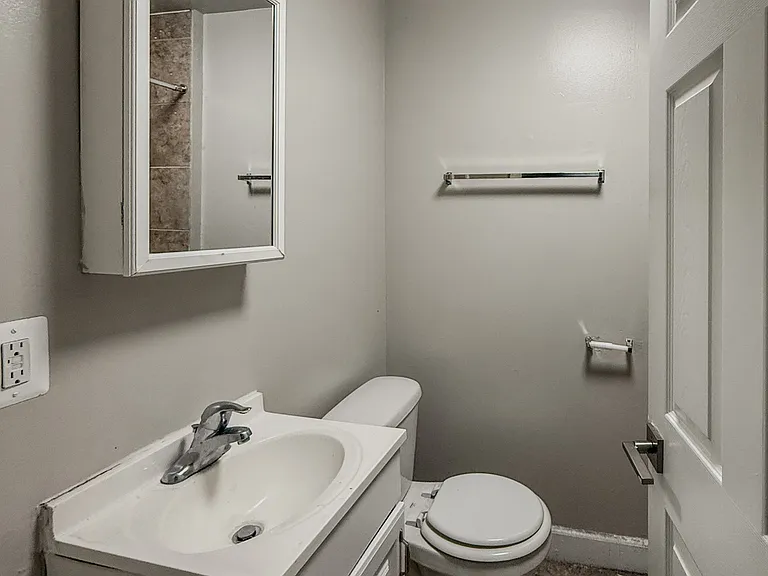 4036 Locust St #H — Photo 11