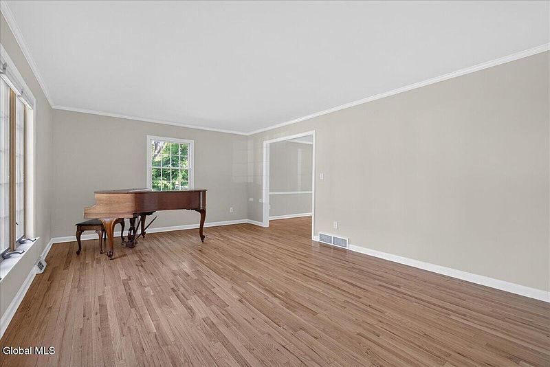 5th image of 3 Fenway Drive