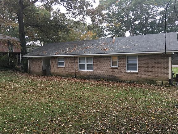 3rd image of 241 Glynn Dr