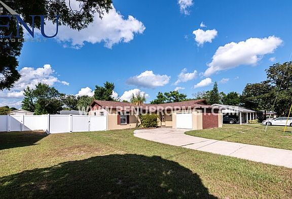 3rd image of 510 Doheny Way