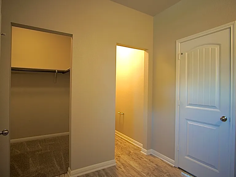 2901 Bridekirk Dr — Photo 6