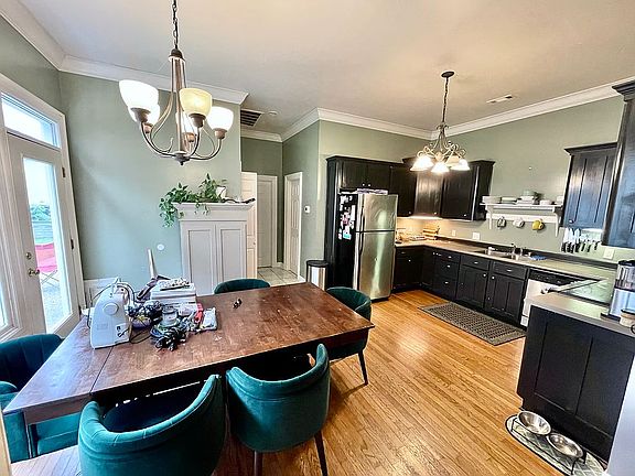 5th image of 3607 W Clabber Creek Blvd