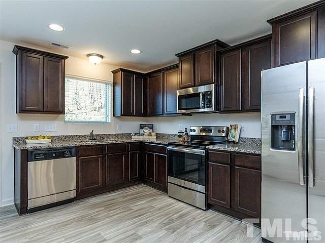 1st image of 522 Hobkirks Pl
