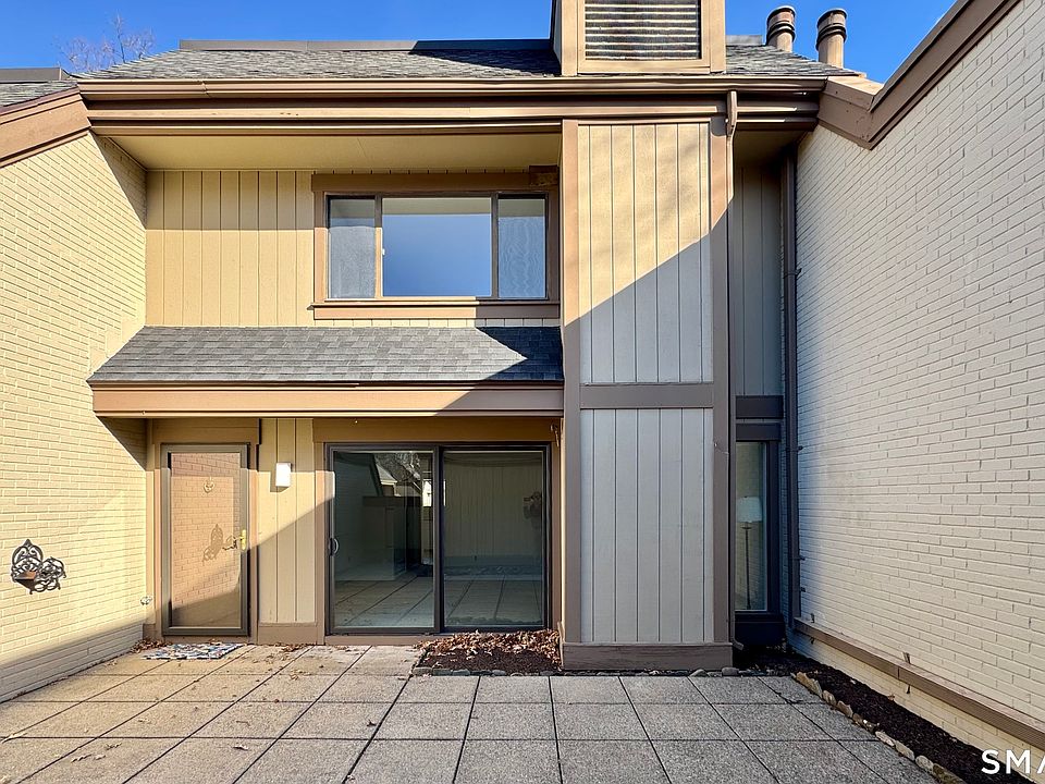 1st image of 85 Viscount Drive #13B