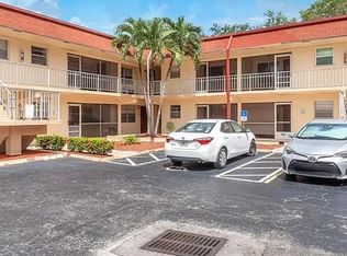 2041 NW 81st Ave APT 414, Pembroke Pines, FL 33024