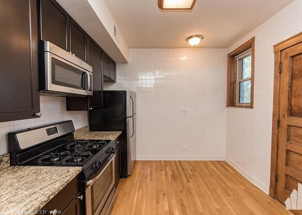 1st image of 3546 N Bosworth Ave #928