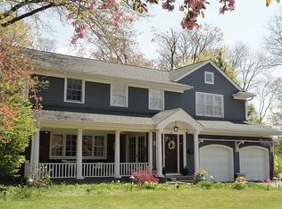 415 Red Birch Ct, Ridgewood, NJ 07450