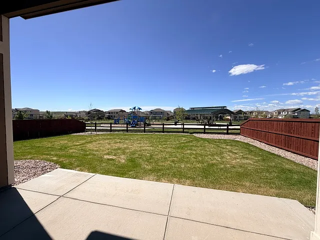 425 Vivid Ln — Photo 29