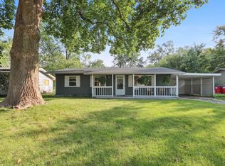 1406 Scottsdale Dr, Champaign, IL