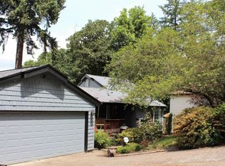 7024 Glacier Dr, Springfield, OR 97478