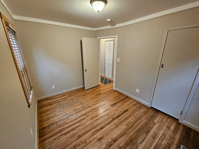 568 E Hudson Ave — Photo 23