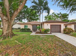 14584 Bonaire Boulevard, Delray Beach, FL 33446