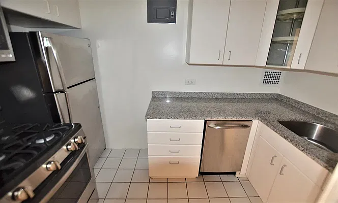 Kitchen, photo 1