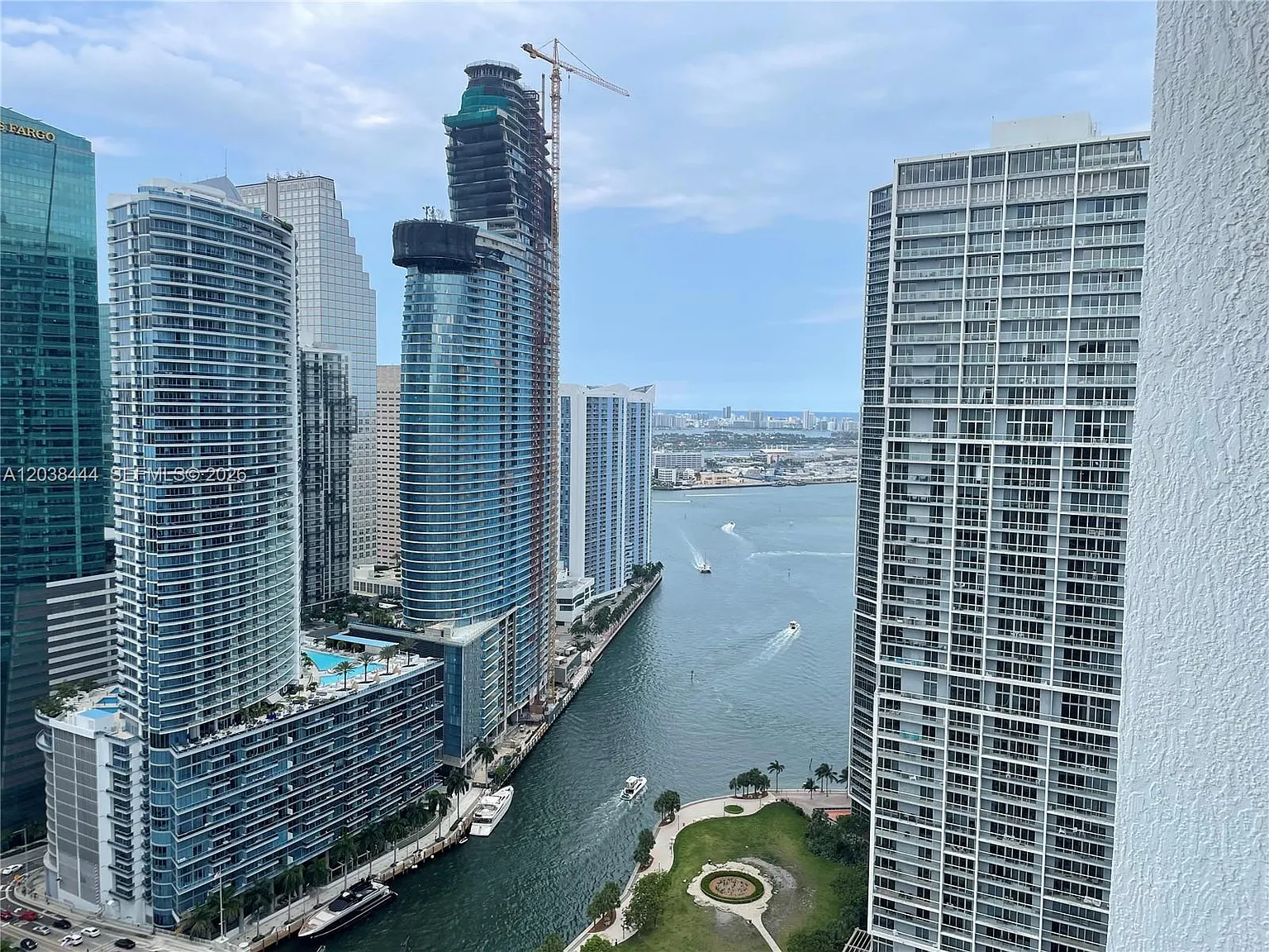 500 Brickell West Condo — Photo 3