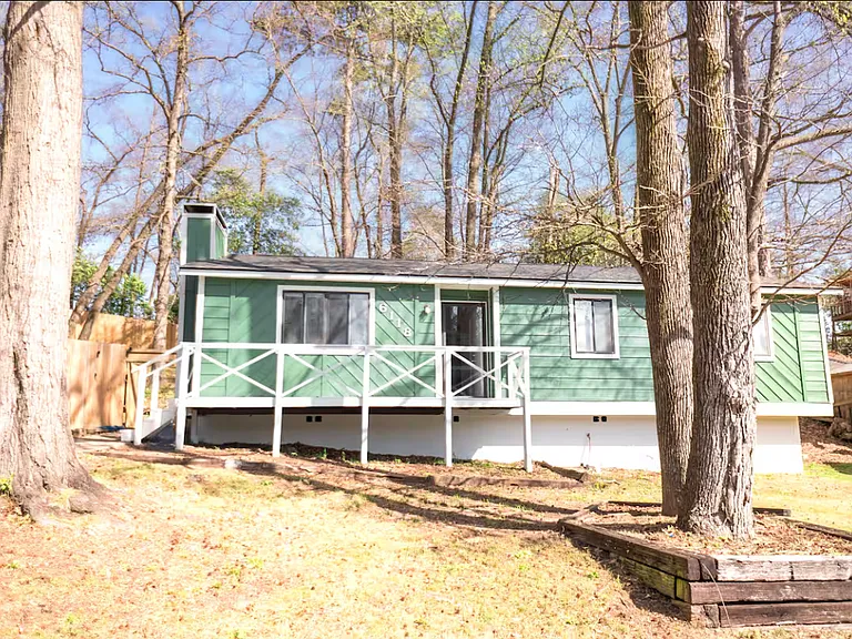 Hearthstone Ct — Photo 41
