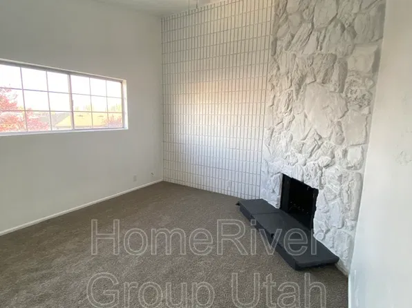 1835 W Homestead Farms Ln, West Valley City, UT