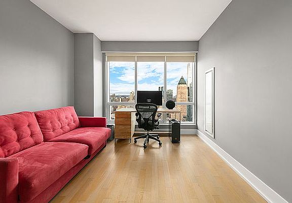 4th image of 350 W 42nd St APT 46C