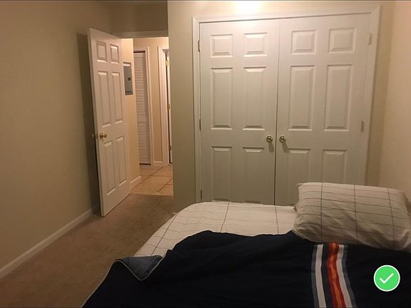 3rd image of 492 Irvine Turner Blvd