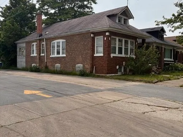 8717 S Bishop St, Chicago, IL 60620