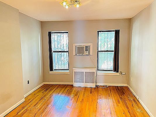 3rd image of 1671 8th Ave APT 3