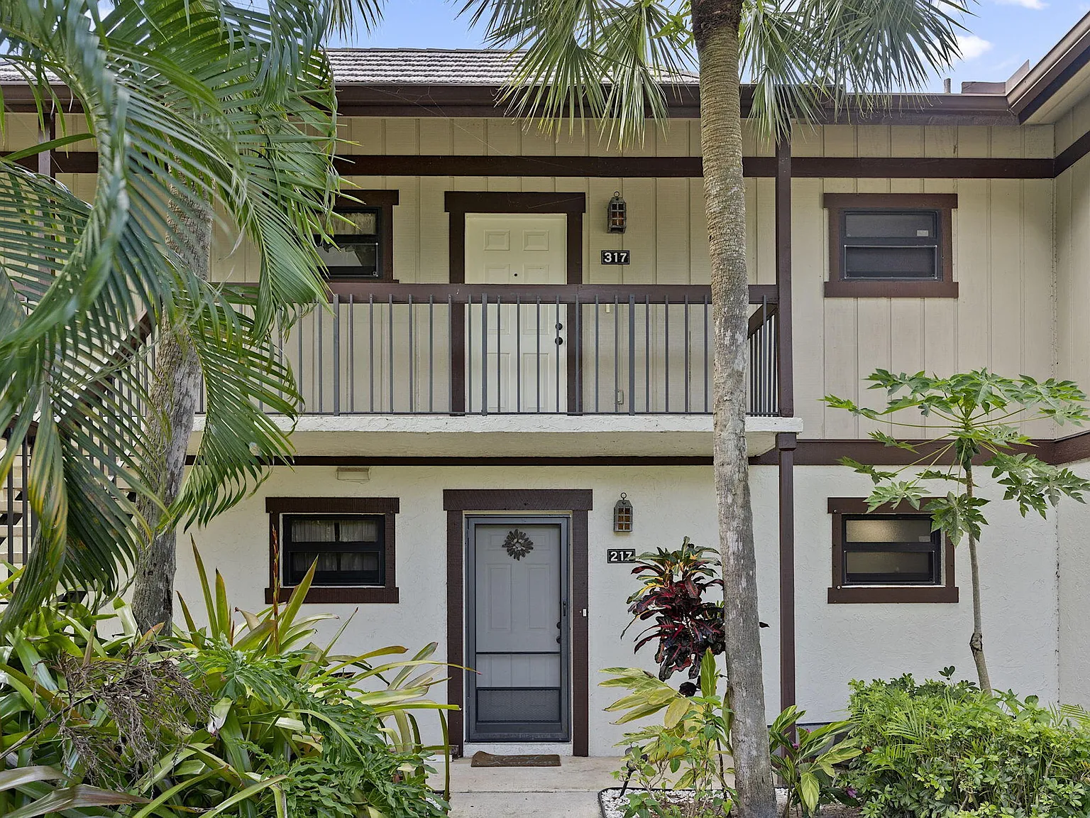 1 bed, 1.0 bath, 900 sqft, $5,000 — Photo 3